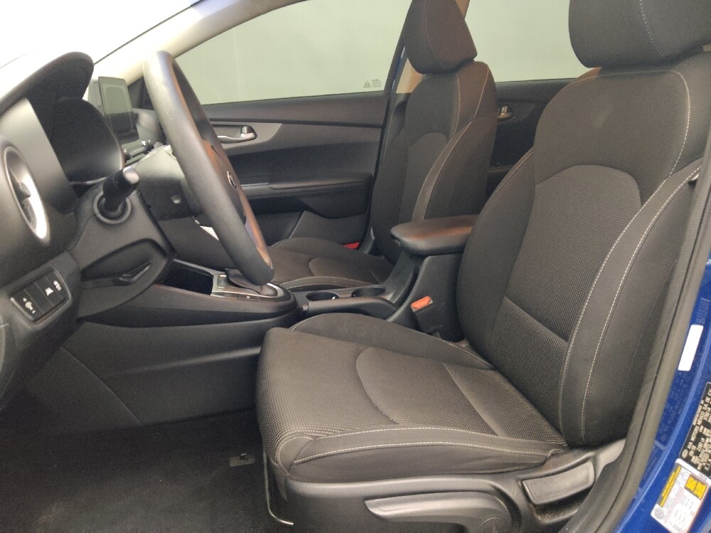 2019 Kia Forte in Jacksonville, FL 32210 - 18135667 17