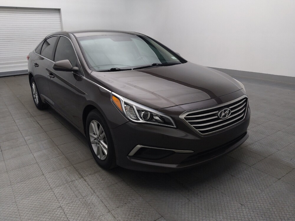 2017 Hyundai Sonata in Salem, VA 24153 - 18135669 13