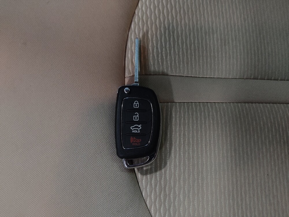 2017 Hyundai Sonata in Salem, VA 24153 - 18135669 32