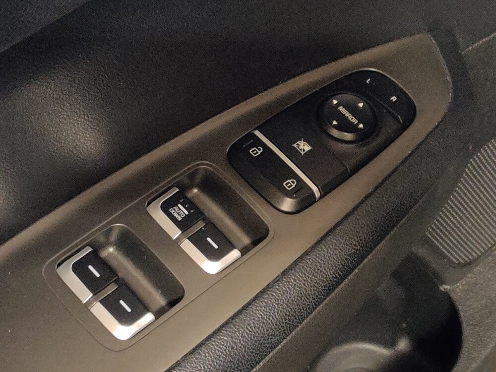2020 Kia Optima in Savannah, GA 31419 - 18135682 27