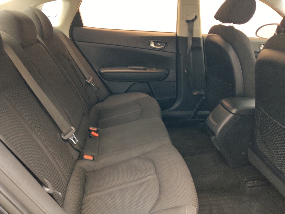 2020 Kia Optima in Savannah, GA 31419 - 18135682 19