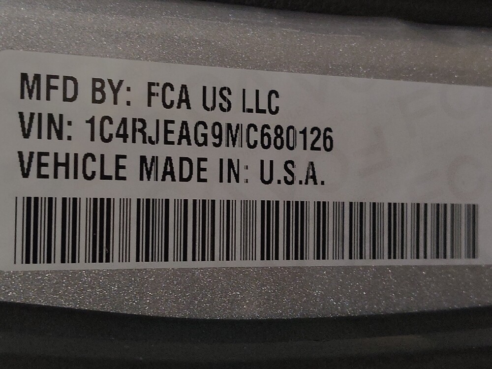 2021 Jeep Grand Cherokee in Hialeah, FL 33014 - 18135685 33