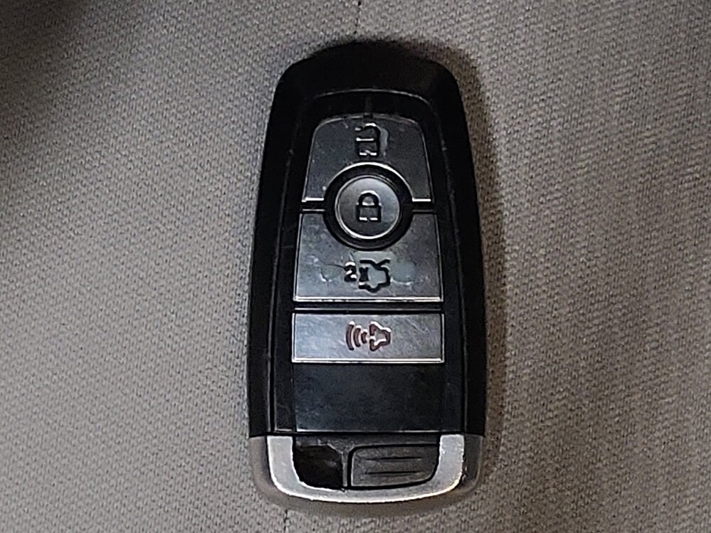 2020 Ford Fusion in Savannah, GA 31419 - 18135686 32