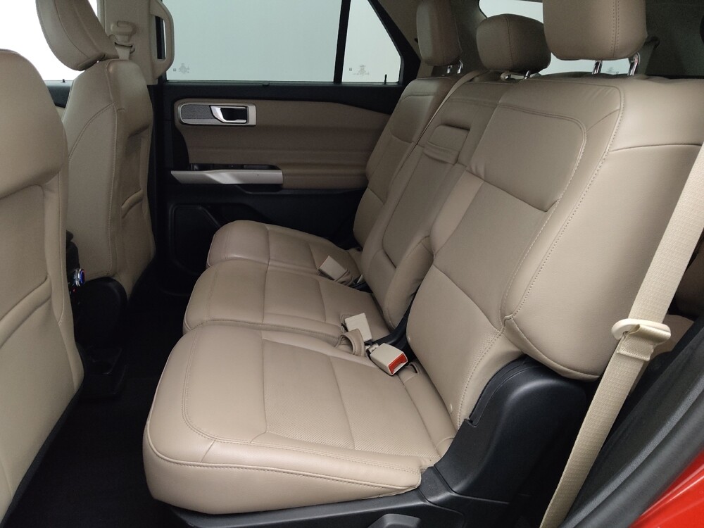 2023 Ford Explorer in Gainesville, FL 32609 - 18135687 18