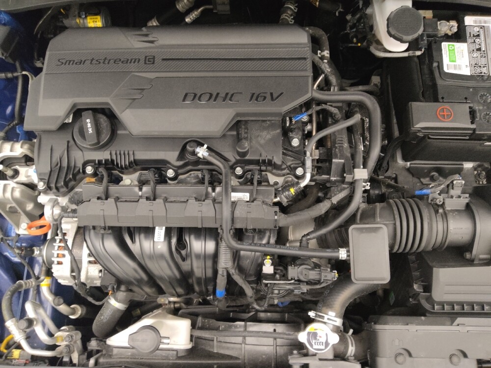 2021 Hyundai Elantra in Conway, SC 29526 - 18135699 30