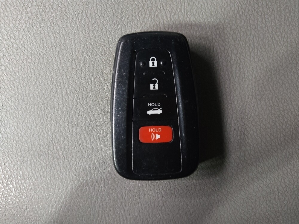 2021 Toyota Camry in Raleigh, NC 27604 - 18135701 32