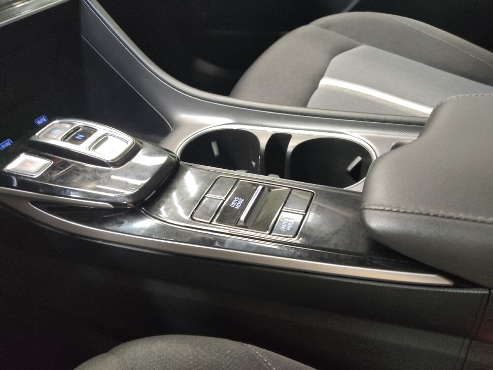 2022 Hyundai Sonata in Greenville, SC 29607 - 18135715 26