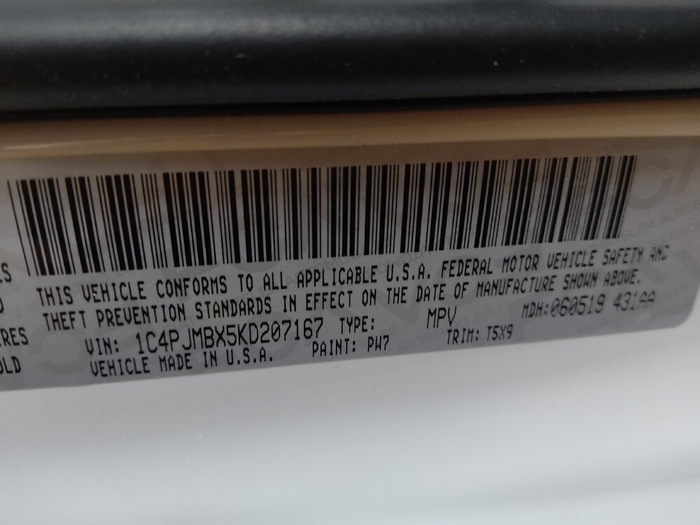 2019 Jeep Cherokee in Conway, SC 29526 - 18135732 33