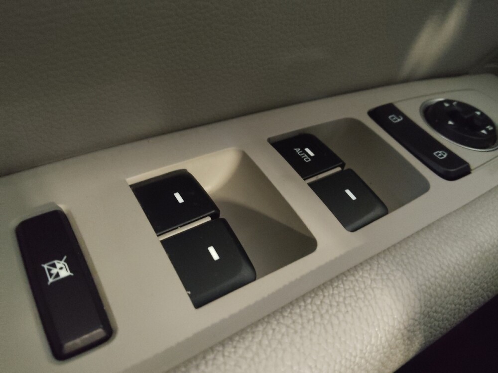 2018 Hyundai Sonata in Raleigh, NC 27604 - 18135742 27