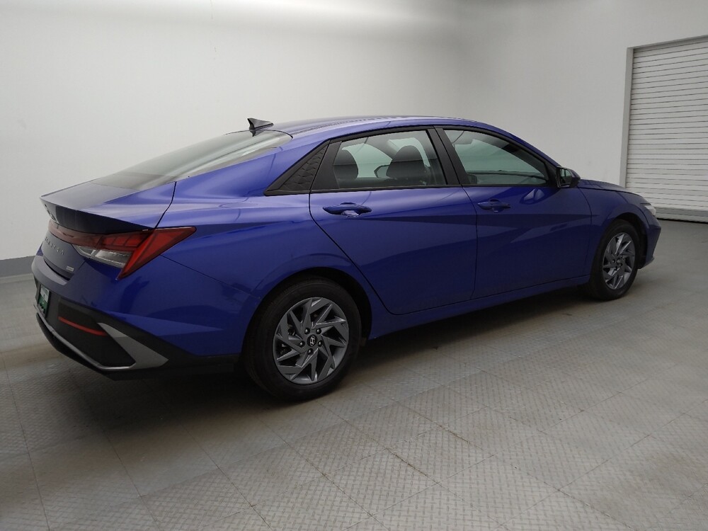 2025 Hyundai Elantra in Denver, CO 80012 - 18135754 10