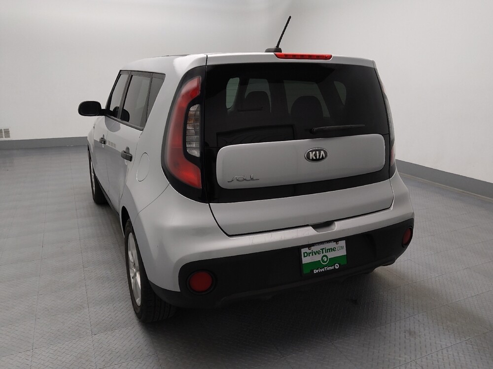 2018 Kia Soul in Gladstone, MO 64118 - 18135761 6
