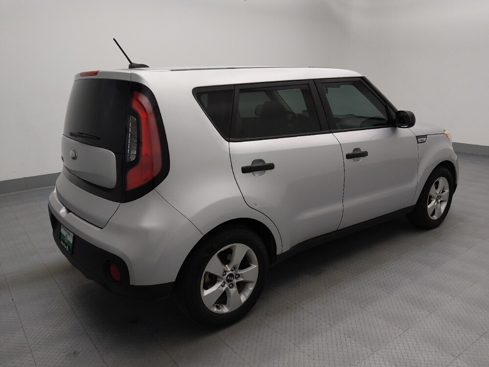 2018 Kia Soul in Gladstone, MO 64118 - 18135761 10