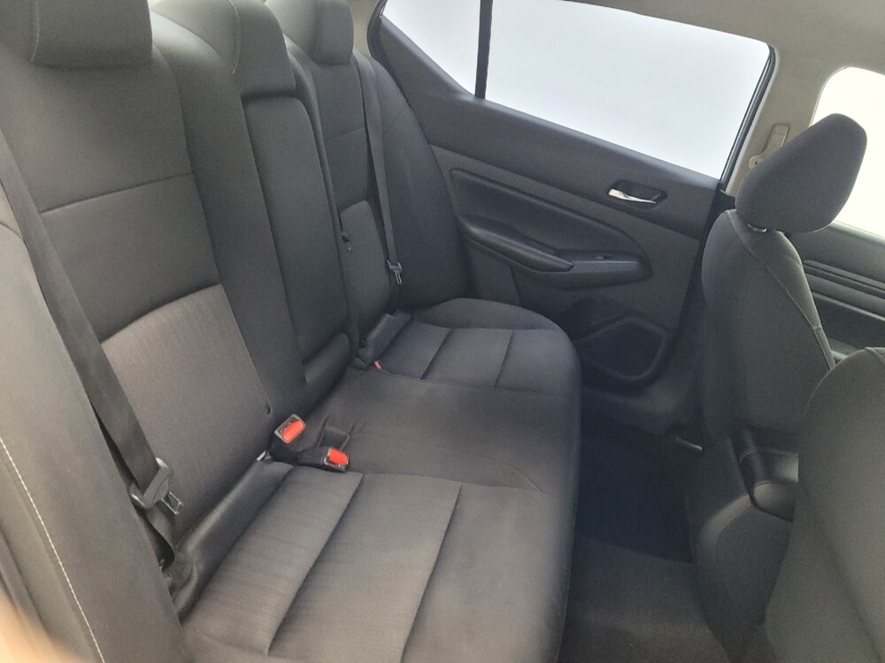 2021 Nissan Altima in Madison, TN 37115 - 18135762 19