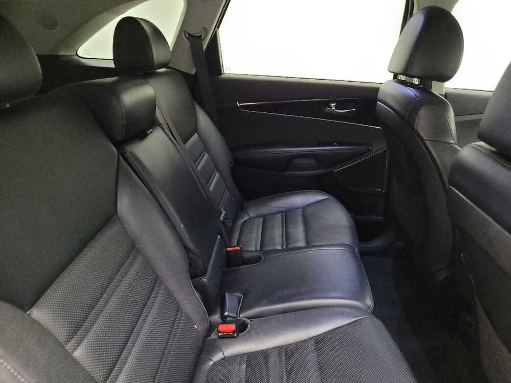 2020 Kia Sorento in Huntsville, AL 35816 - 18135775 19