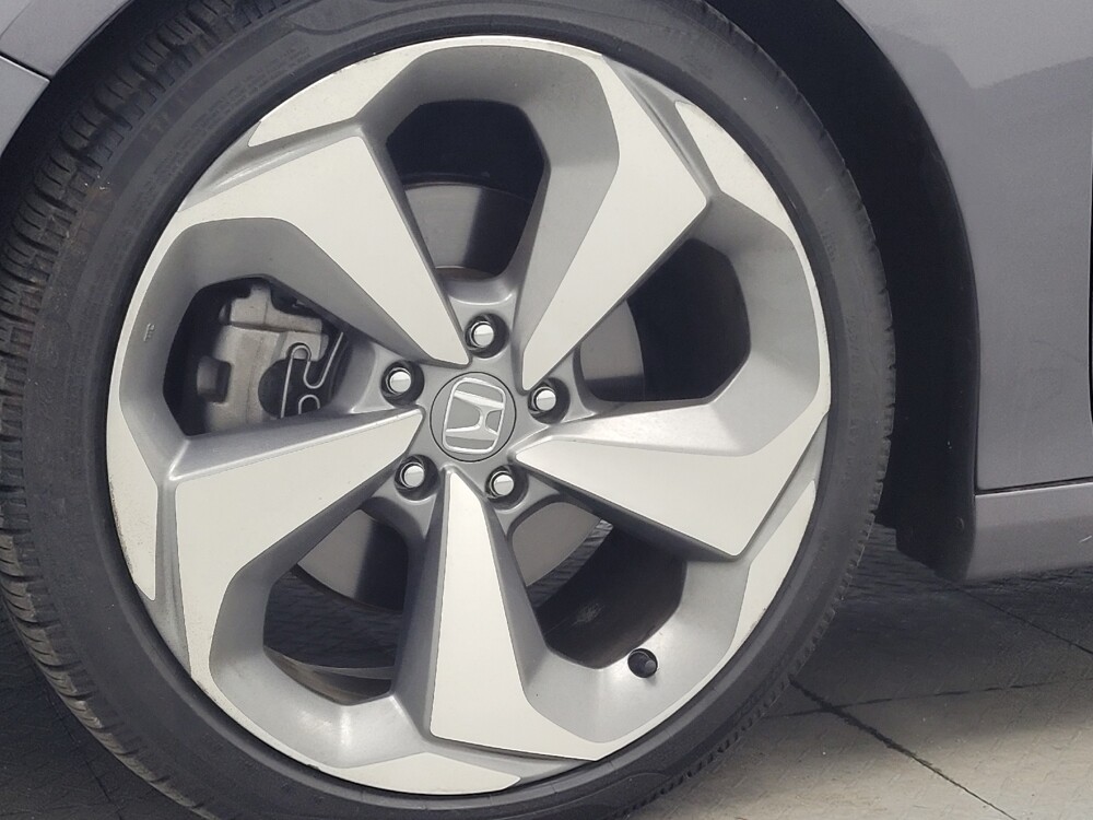 2018 Honda Accord in Madison, TN 37115 - 18135776 31