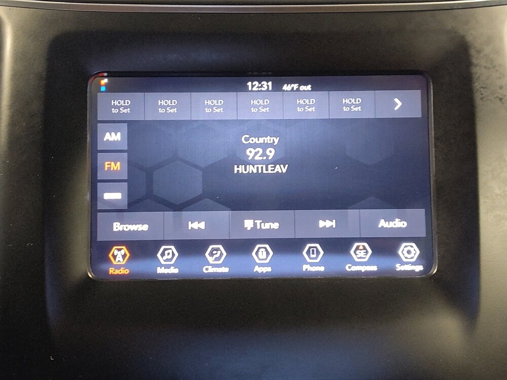 2019 Jeep Cherokee in Houston, TX 77074 - 18135788 25