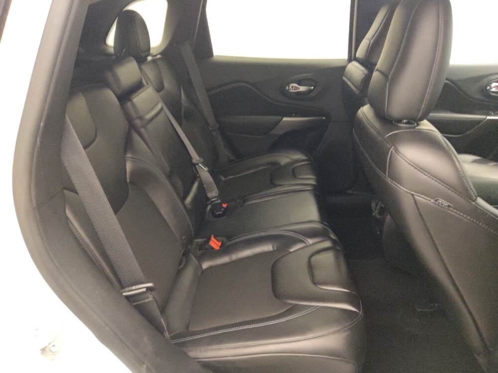 2019 Jeep Cherokee in Houston, TX 77074 - 18135788 19