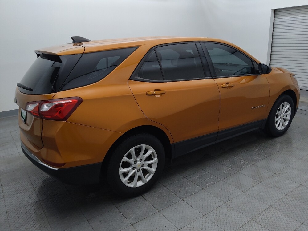 2018 Chevrolet Equinox in San Antonio, TX 78238 - 18135791 10