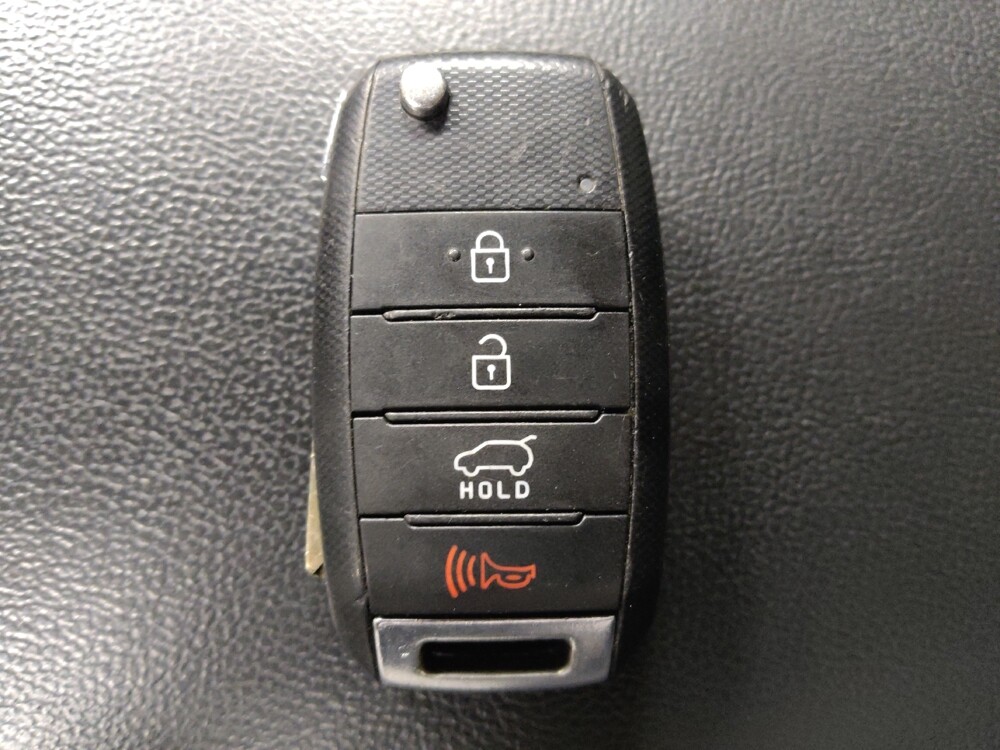 2019 Kia Sorento in Round Rock, TX 78664 - 18135801 32