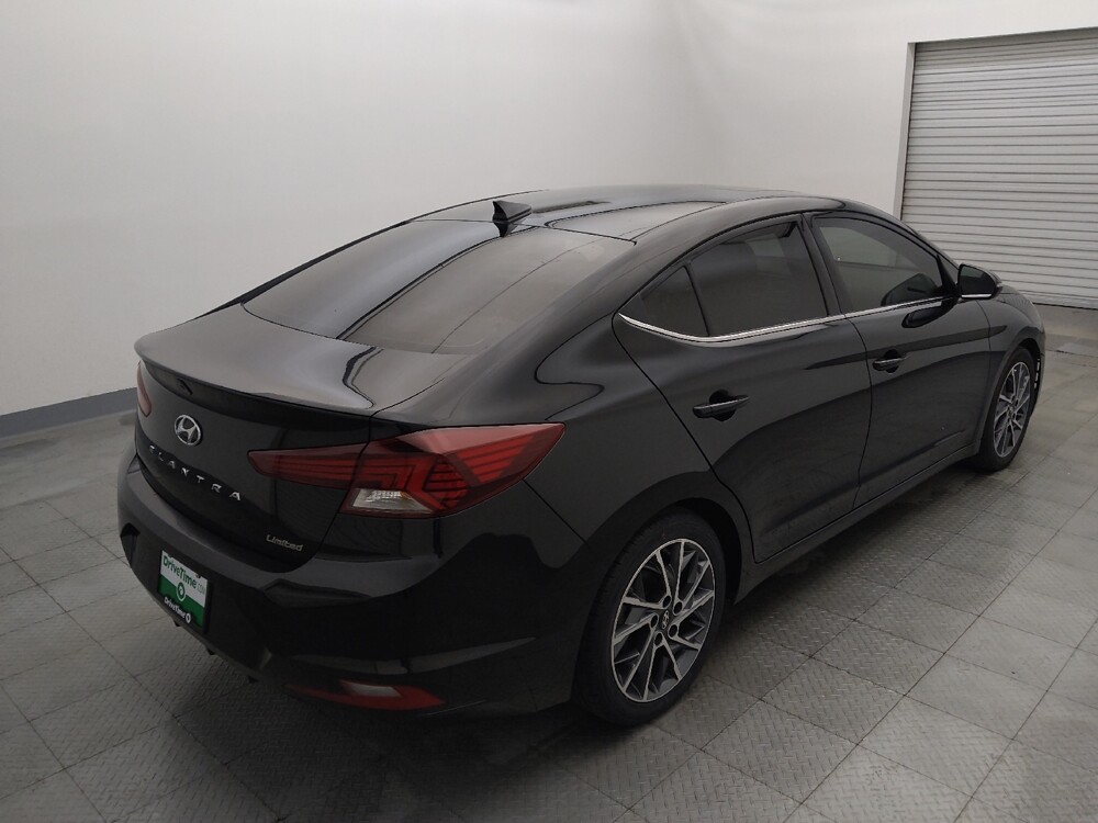 2019 Hyundai Elantra in Houston, TX 77060 - 18135808 9