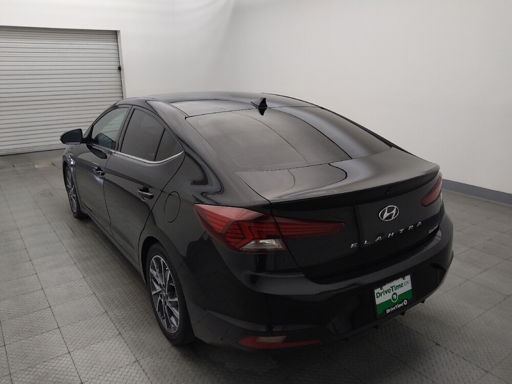 2019 Hyundai Elantra in Houston, TX 77060 - 18135808 5