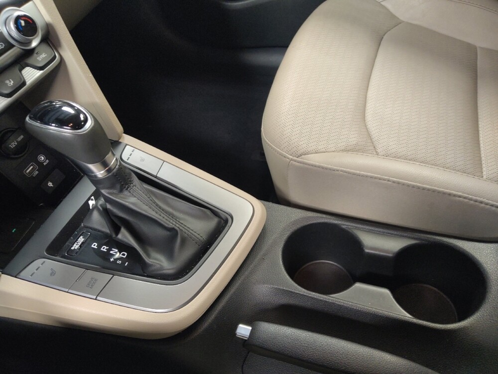 2019 Hyundai Elantra in Houston, TX 77060 - 18135808 26