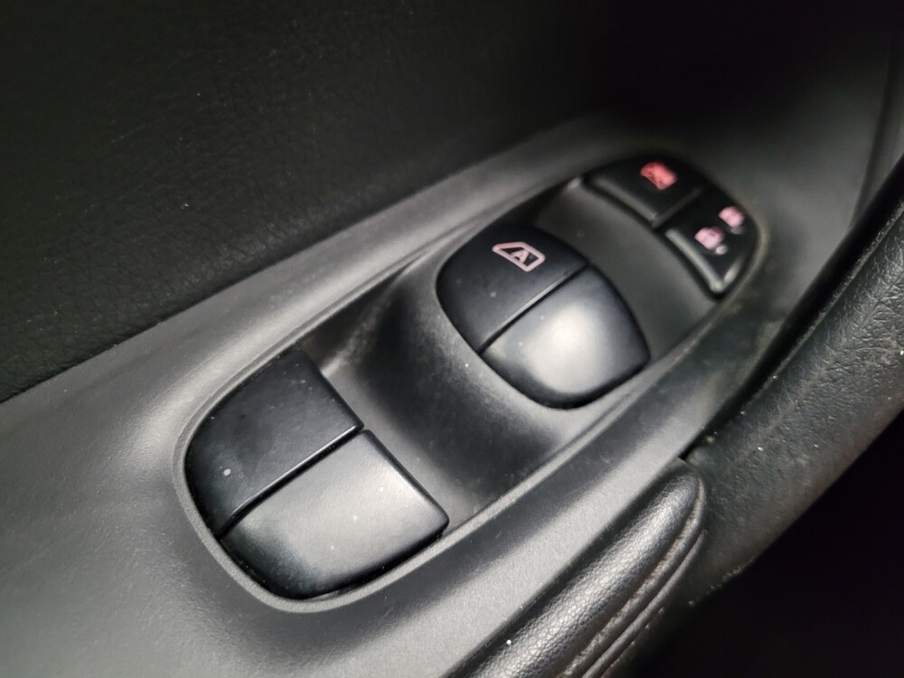 2017 Nissan Rogue in Columbus, OH 43231 - 18135815 27