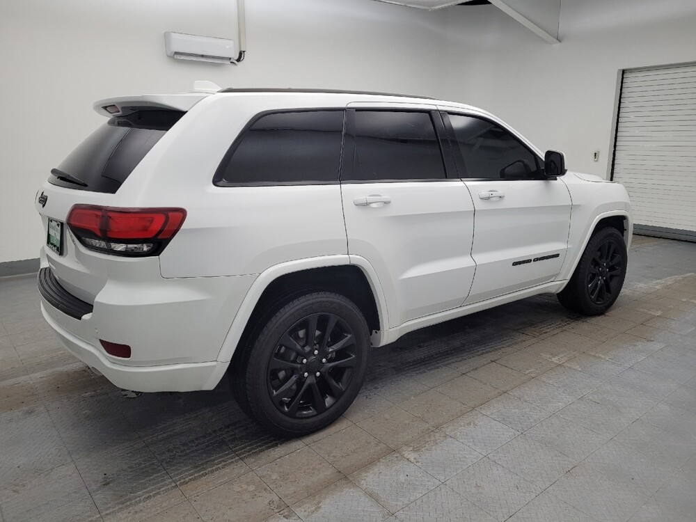 2018 Jeep Grand Cherokee in Fairfield, OH 45014 - 18135818 10