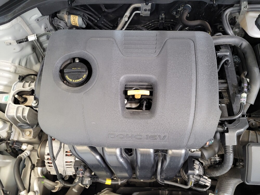 2020 Hyundai Elantra in Miamisburg, OH 45342 - 18135820 30