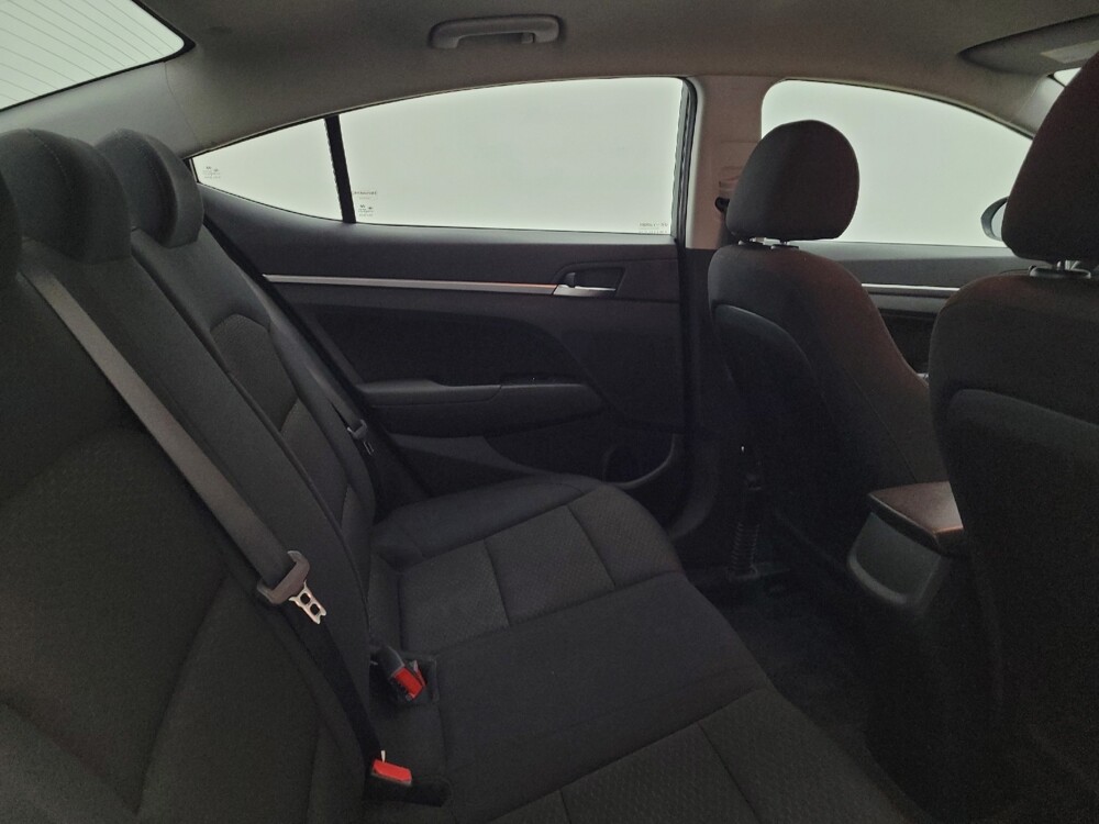 2020 Hyundai Elantra in Miamisburg, OH 45342 - 18135820 19