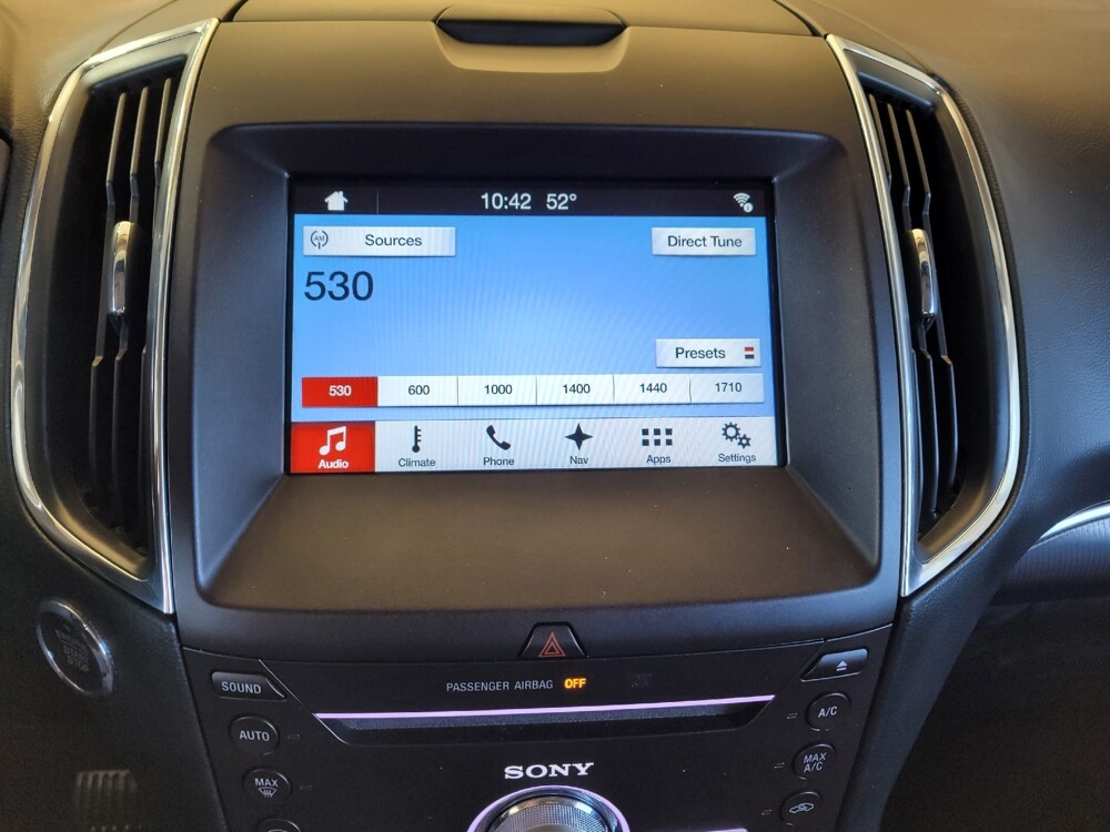 2018 Ford Edge in Columbus, OH 43228 - 18135823 25