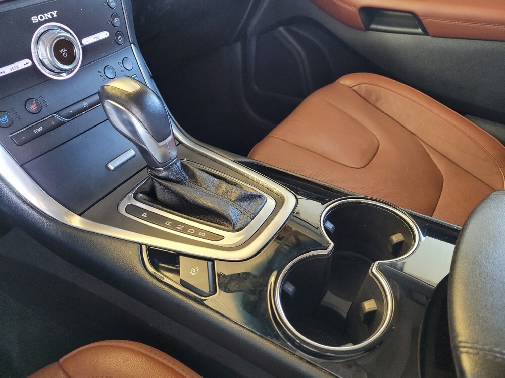 2018 Ford Edge in Columbus, OH 43228 - 18135823 26