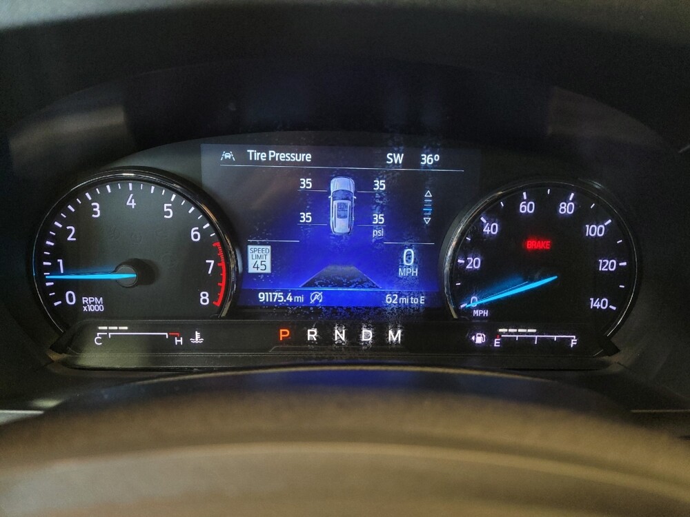 2020 Ford Explorer in Louisville, KY 40258 - 18135824 23