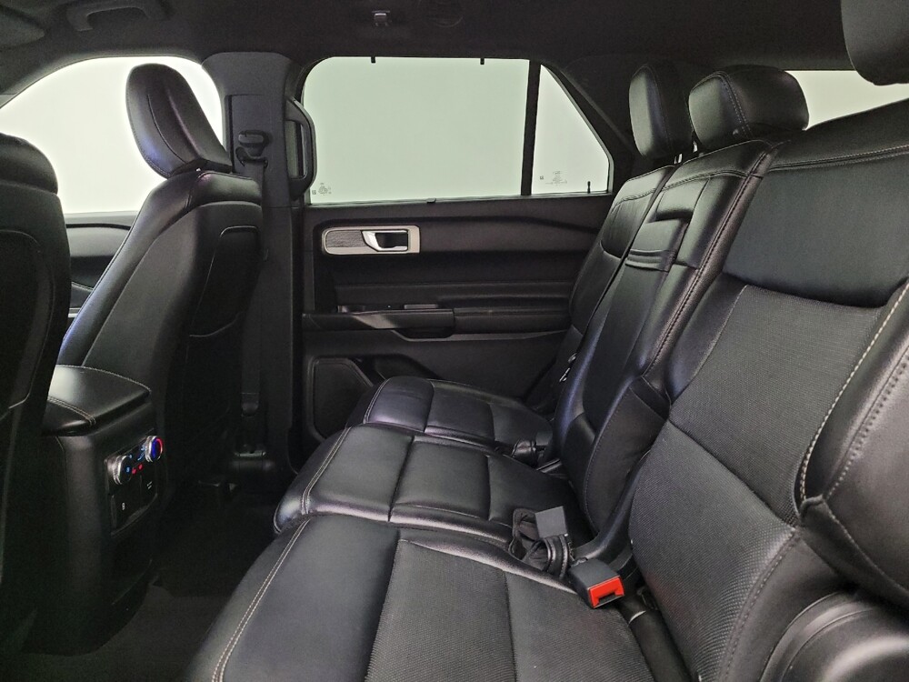 2020 Ford Explorer in Louisville, KY 40258 - 18135824 18