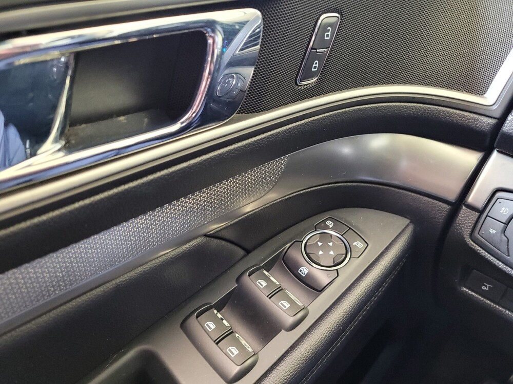 2018 Ford Explorer in Lexington, KY 40509 - 18135831 27
