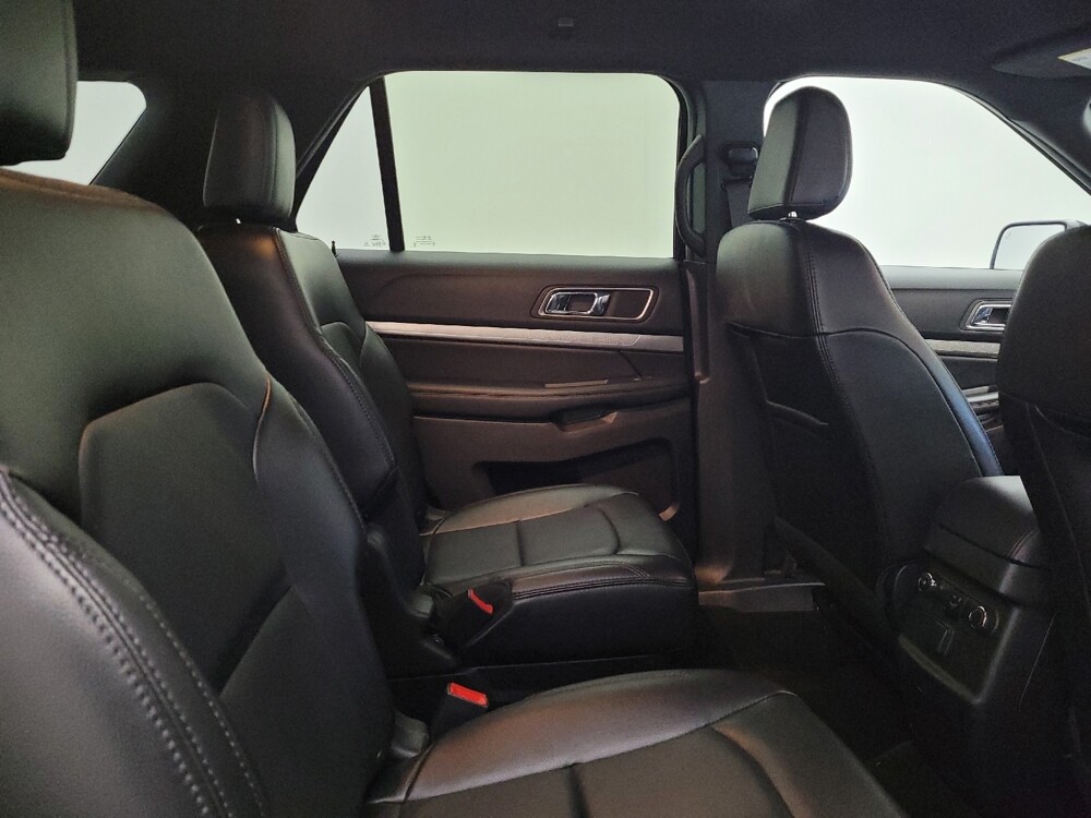 2018 Ford Explorer in Lexington, KY 40509 - 18135831 19