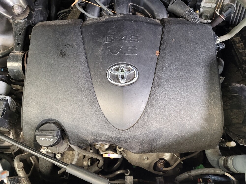 2019 Toyota Highlander in Maple Heights, OH 44137 - 18135833 30