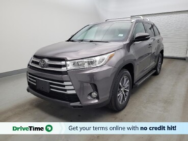 2019 Toyota Highlander in Maple Heights, OH 44137