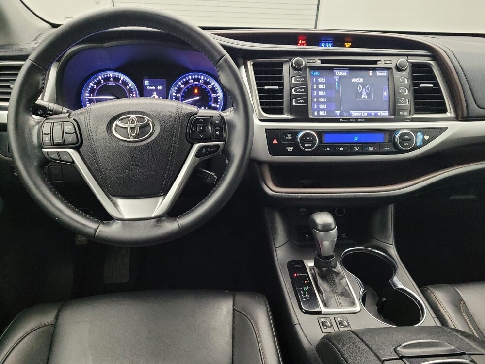 2019 Toyota Highlander in Maple Heights, OH 44137 - 18135833 22