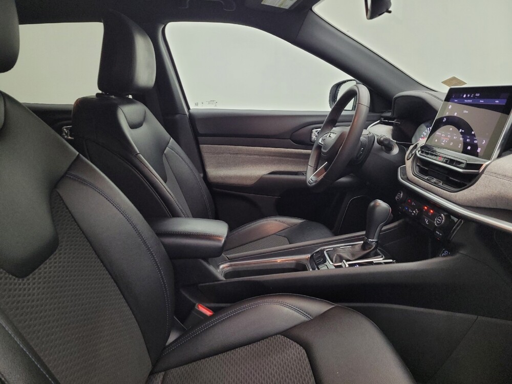 2024 Jeep Compass in Louisville, KY 40258 - 18135837 21