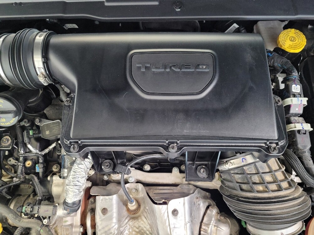 2024 Jeep Compass in Louisville, KY 40258 - 18135837 30