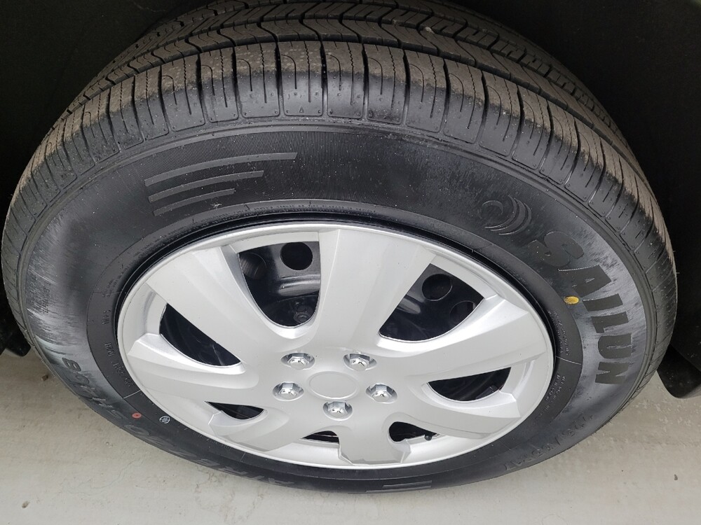 2019 Nissan Rogue in Louisville, KY 40258 - 18135839 31