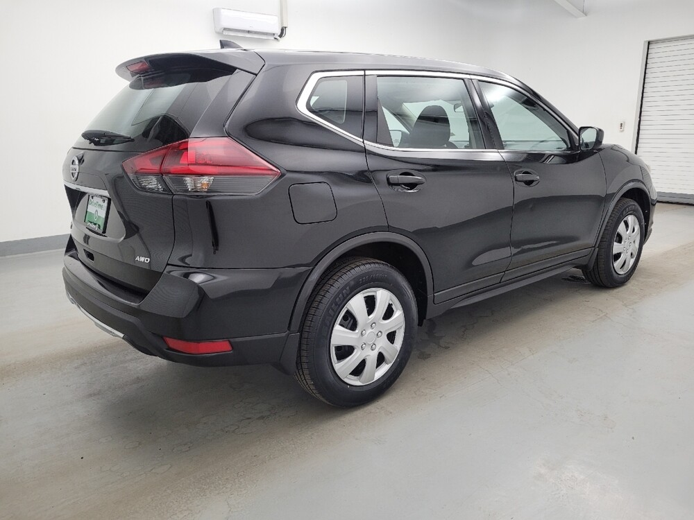 2019 Nissan Rogue in Louisville, KY 40258 - 18135839 10