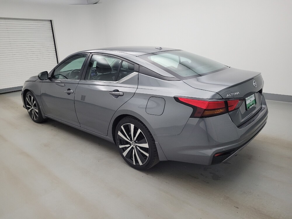 2020 Nissan Altima in Columbus, OH 43228 - 18135840 3