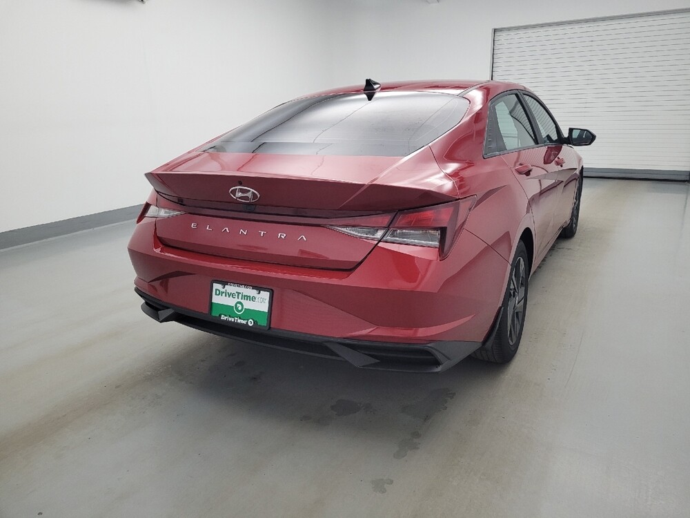 2023 Hyundai Elantra in Cincinnati, OH 45255 - 18135846 7