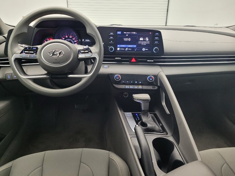 2023 Hyundai Elantra in Cincinnati, OH 45255 - 18135846 22