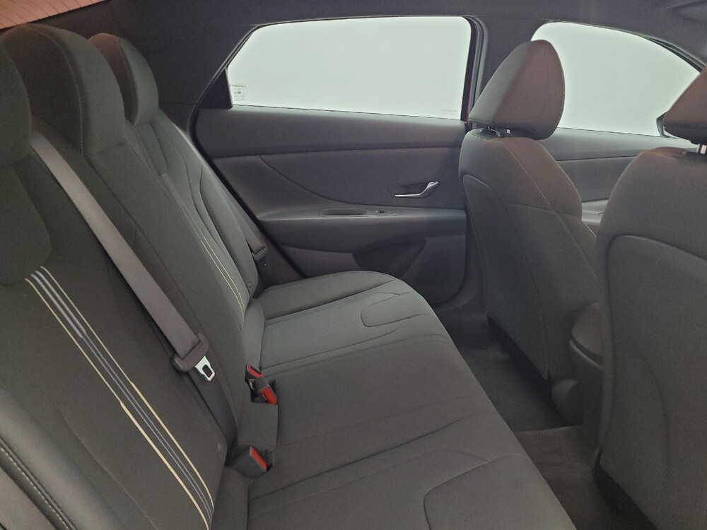 2023 Hyundai Elantra in Cincinnati, OH 45255 - 18135846 19