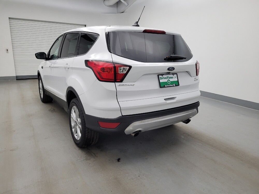 2019 Ford Escape in Columbus, OH 43228 - 18135847 5