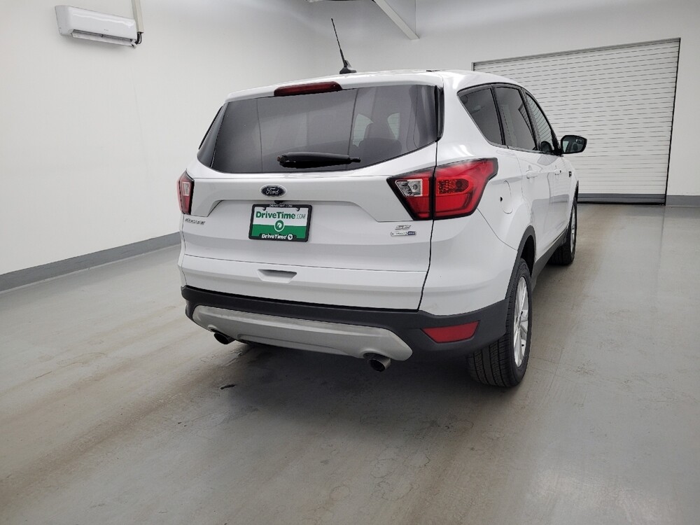 2019 Ford Escape in Columbus, OH 43228 - 18135847 7