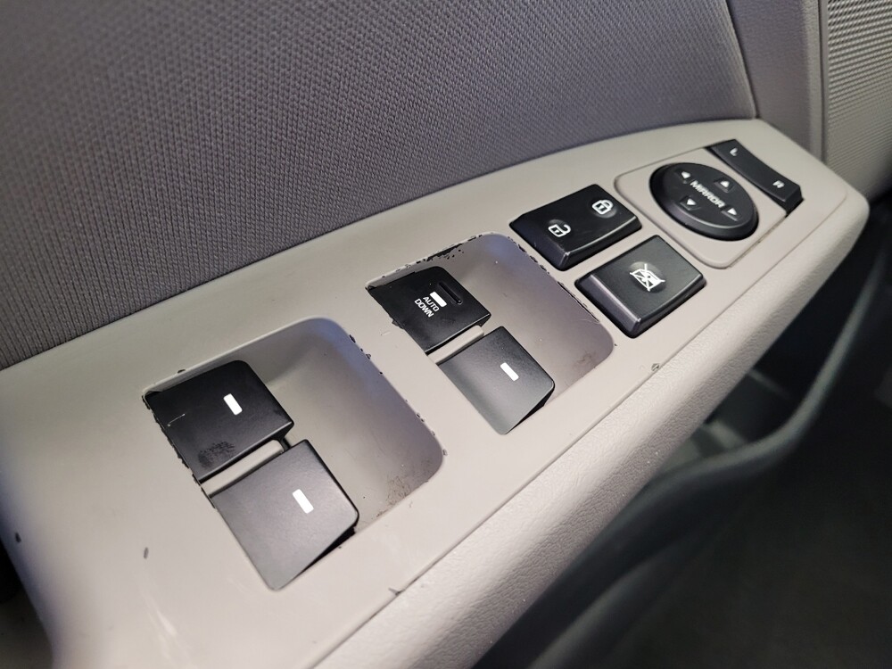 2020 Hyundai Elantra in Louisville, KY 40258 - 18135848 27